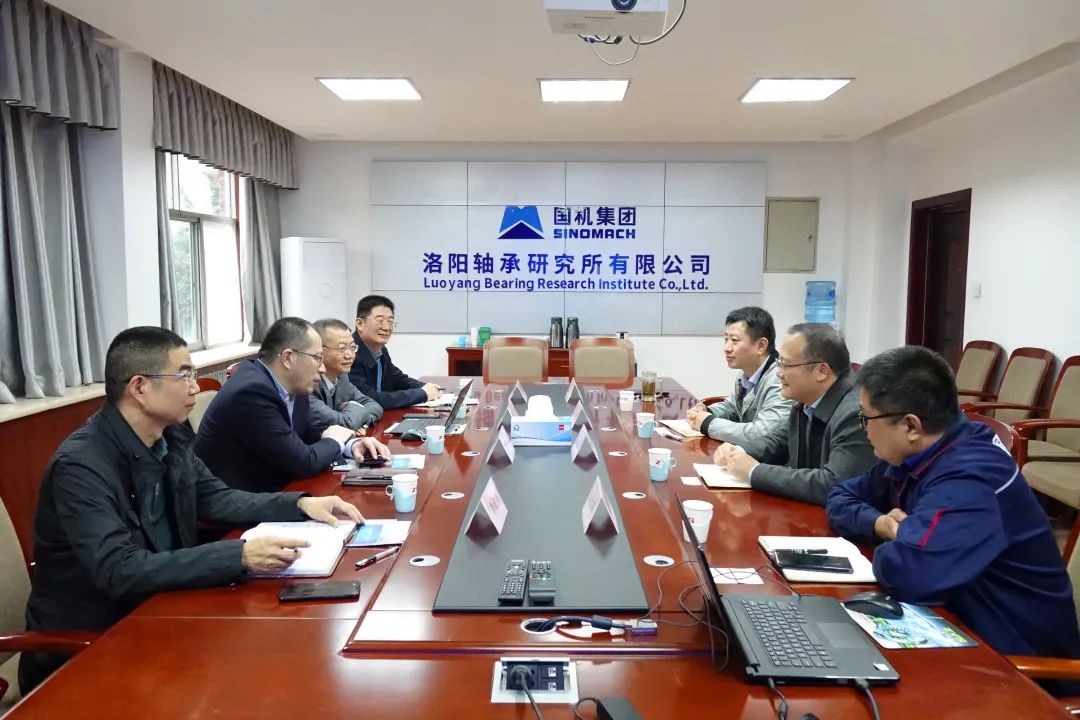 公司党委书记、董事长高元安亲热会见中汽工程党委书记、董事长戴旻一行-洛阳轴承