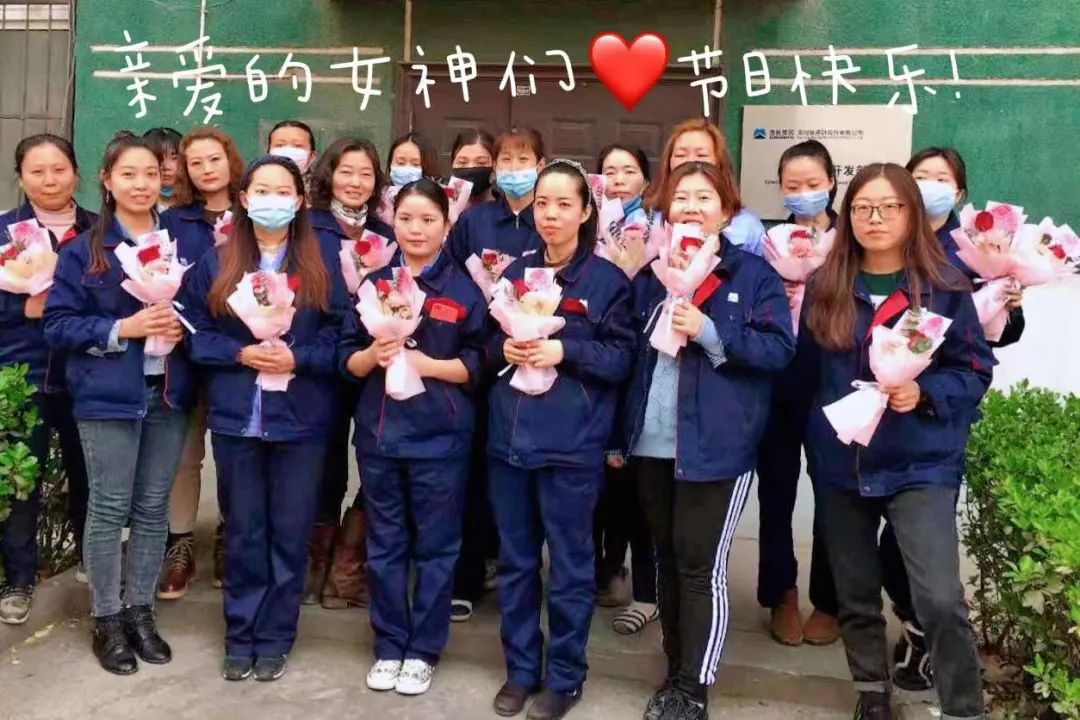 公司工会委员会组织“三八”节插花才艺运动-洛阳轴承