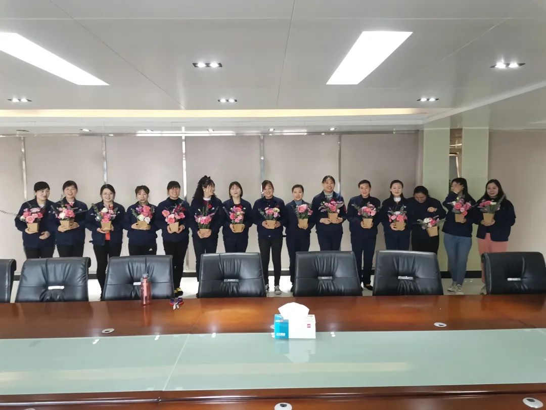 公司工会委员会组织“三八”节插花才艺运动-洛阳轴承