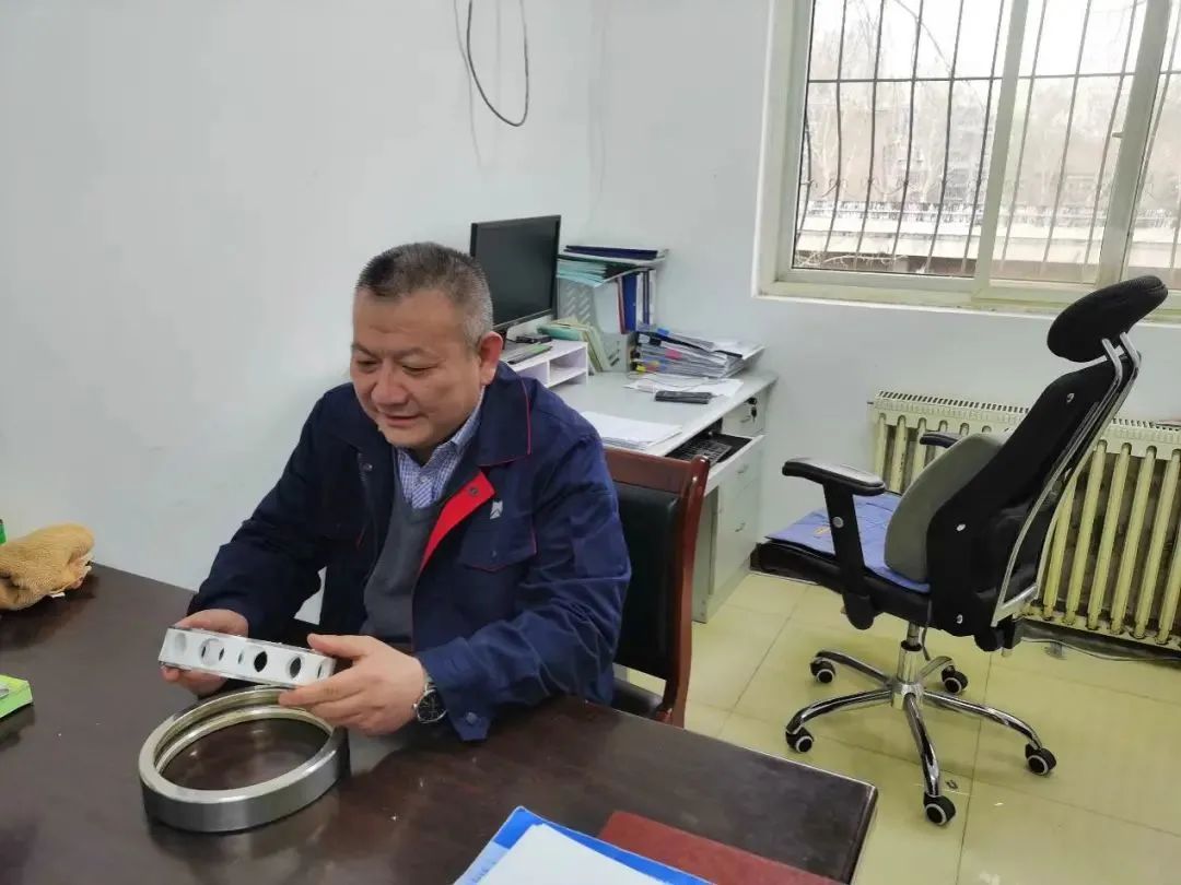 党史学习 内化于心 外化于行 公司党员、青年在攻坚克难中施展作用-洛阳轴承