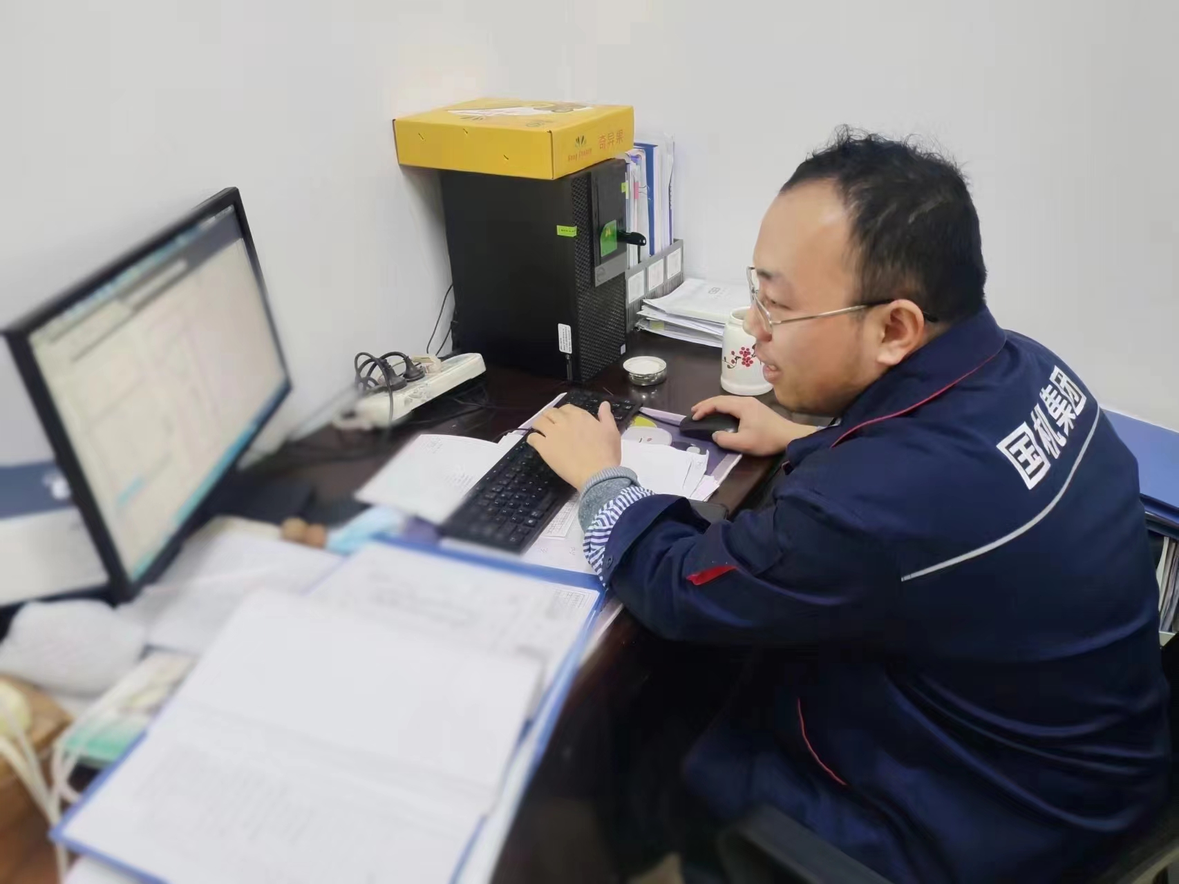 贯彻二十大 奋进新时代 | 特种轴承二支部战疫情坚守一线-洛阳轴承