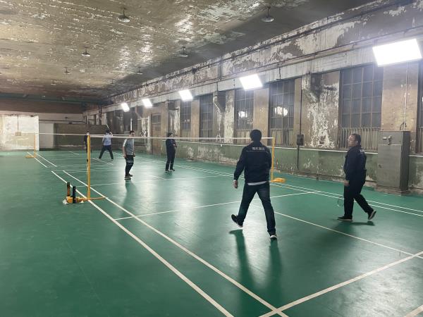 公司慰问驻厂职工开展意见意义运动会-洛阳轴承