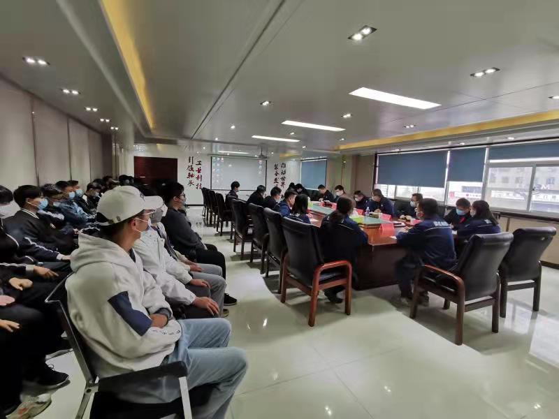 三门峡职业手艺学院37名顶岗实习在校生顺遂到岗-洛阳轴承