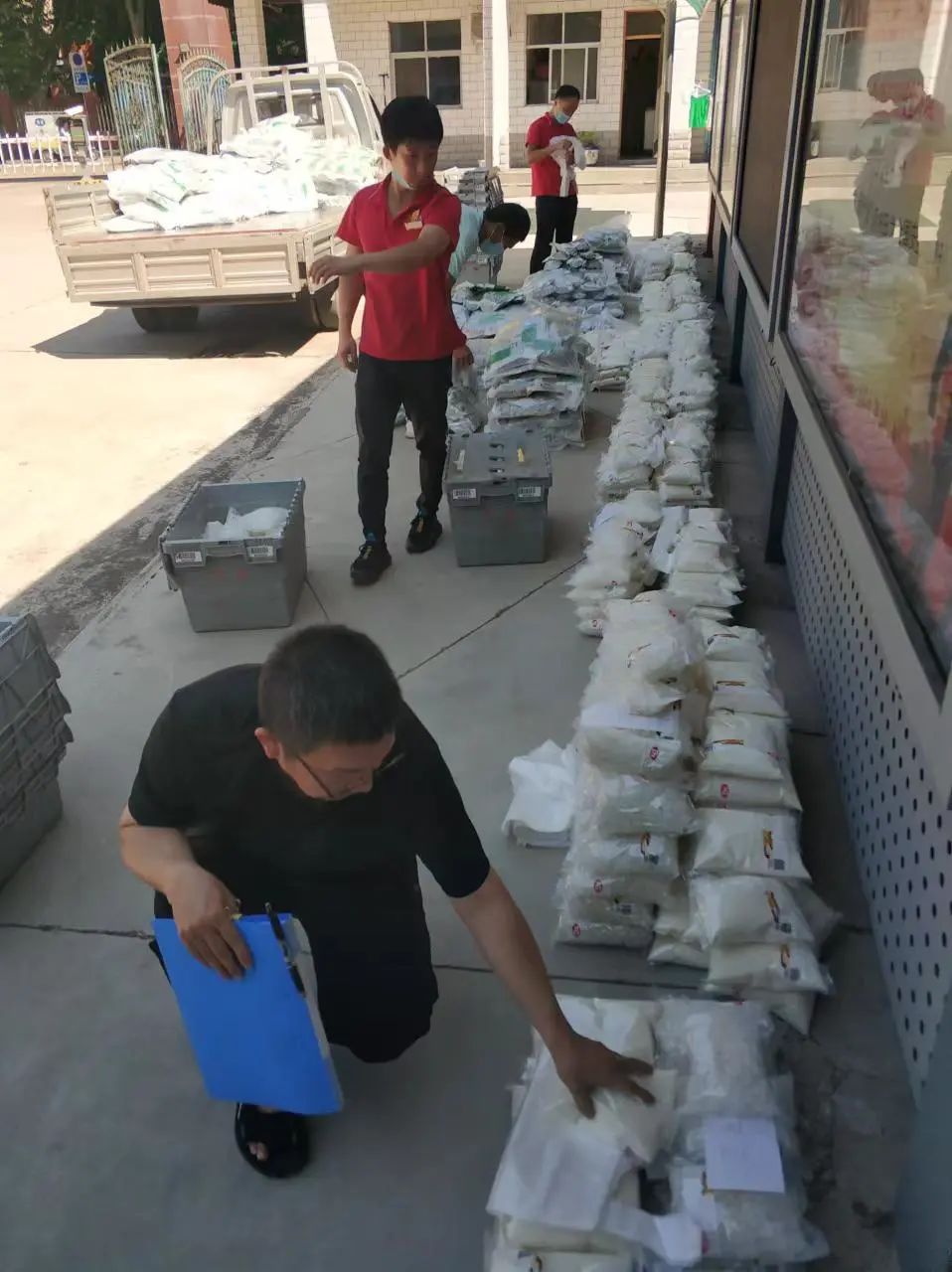 公司工会开展 “送清凉  促生产”系列慰问运动 -洛阳轴承