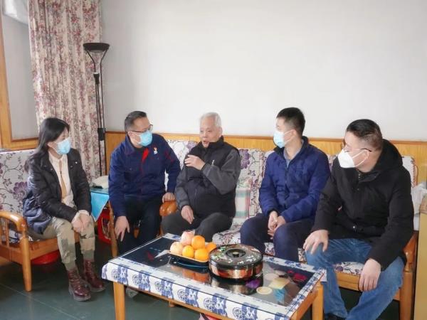 岁寒情暖 轴研所向导班子走访慰问离退休老干部-洛阳轴承
