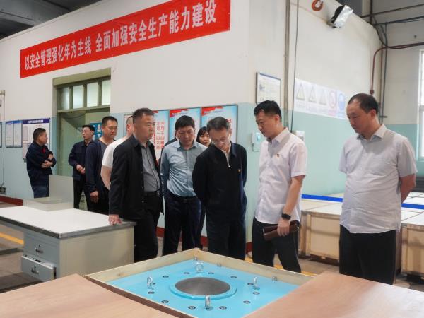 成庄矿党委副书记刘阳化一行到轴研所会见交流-洛阳轴承