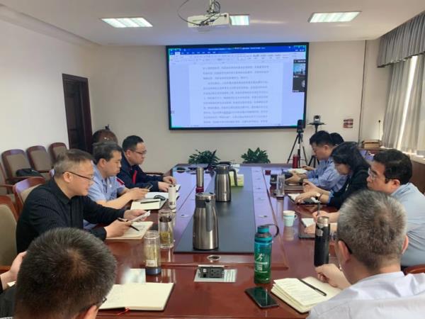 轴研所召开理论学习中心组聚会，，集中学习两会精神-洛阳轴承