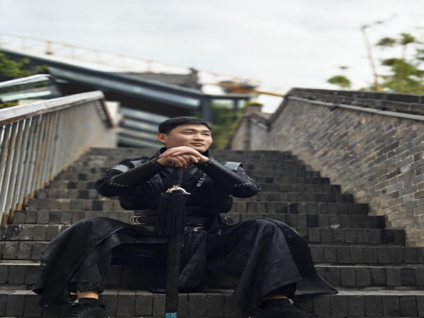 “三原色”班组建设 | 细密部件三支部开展汉服体验运动-洛阳轴承