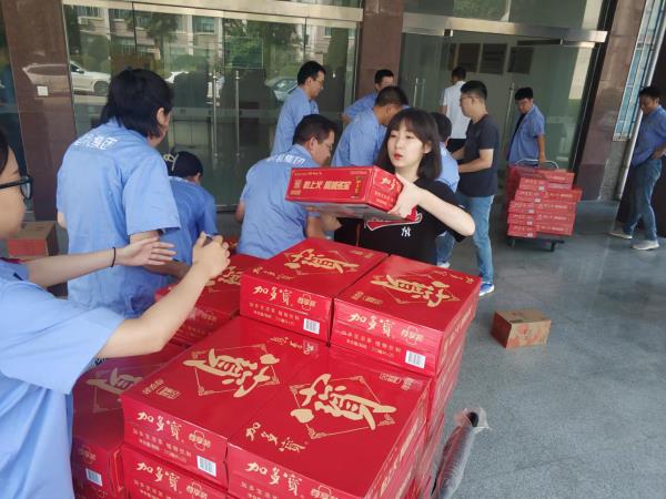 轴研所工会开展 “送清凉  促生产”慰问运动  ?-洛阳轴承