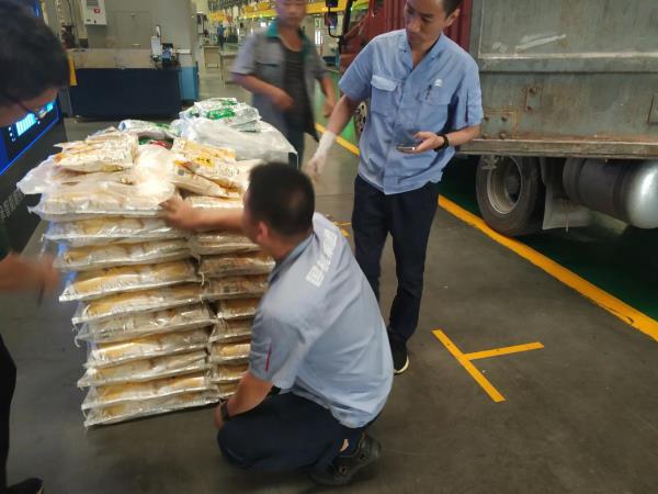 轴研所工会开展 “送清凉  促生产”慰问运动  ?-洛阳轴承