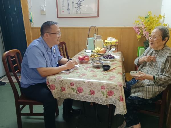 情满“双节” 轴研所向导班子走访慰问离退休老干部-洛阳轴承