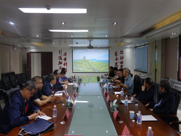 江苏省无锡市梁溪区向导莅临公司考察调研-洛阳轴承