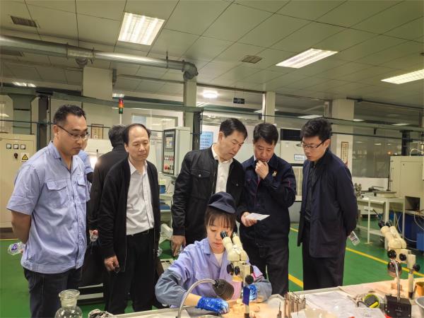 国机精工外部董监事莅临轴研所考察调研-洛阳轴承