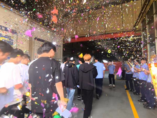 “三原色”班组 | 主轴制造部举行新员工接待仪式-洛阳轴承