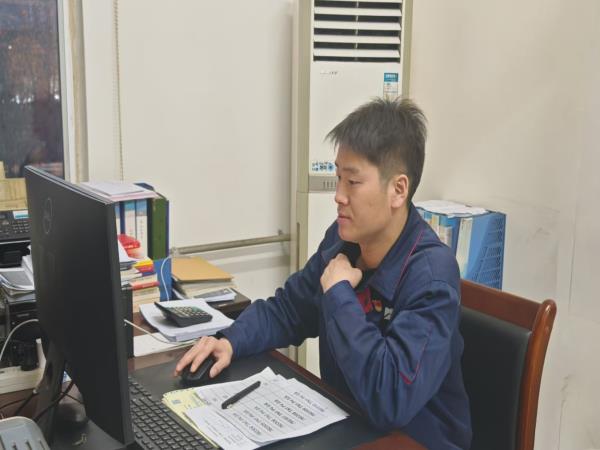 “三原色”班组 | 让生命沿“轴”奔驰-洛阳轴承
