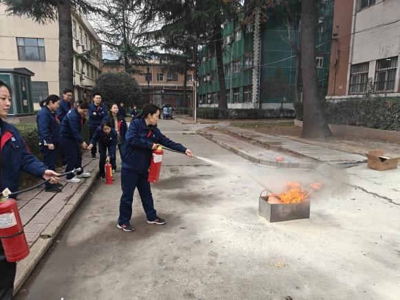 筑牢清静防地 护航高质量生长——轴研所开展班组清静生产专题学习运动-洛阳轴承
