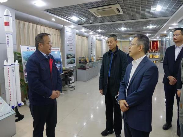 中国海航党委书记、董事长、总司理余小元一行莅临轴研所开展营业交流-洛阳轴承