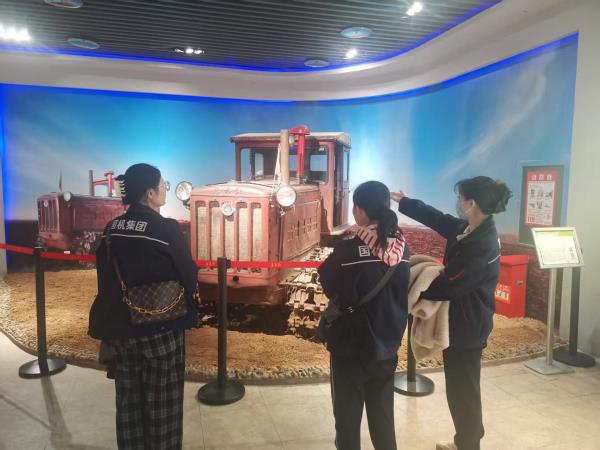 “三原色”班组 | 轴承杂志社班组旅行东方红农耕博物馆-洛阳轴承