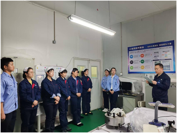“三原色”班组丨细密轴承成检班组开展岗位清静教育-洛阳轴承