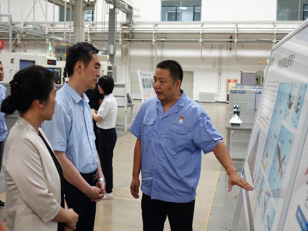 河南省工信厅党组成员、副厅长孙永民一行莅临公司考察调研-洛阳轴承